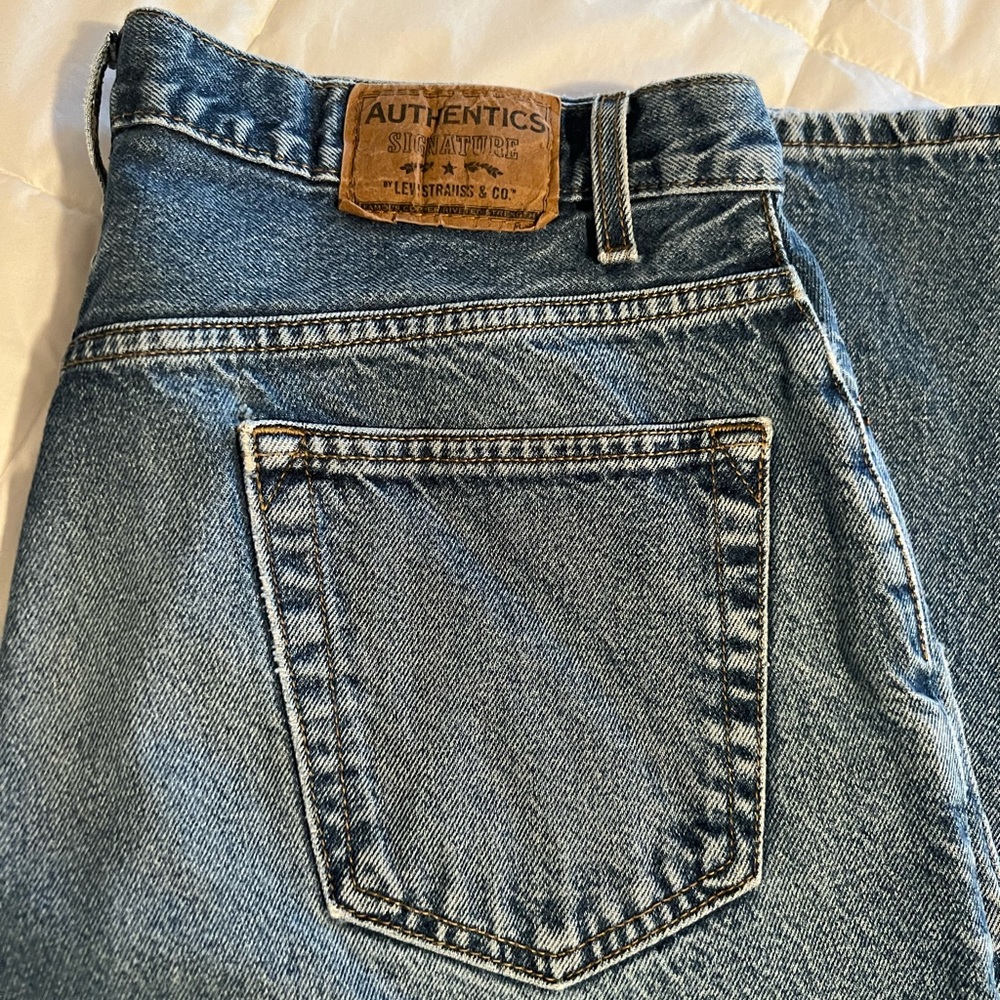 90's Authentic Levi's Unisex  36/32 100% Cotton  S…